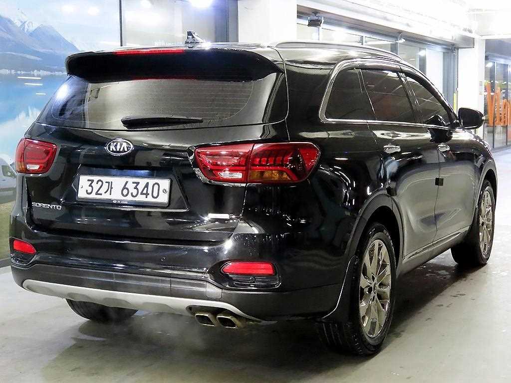 KIA Sorento - Vista 4