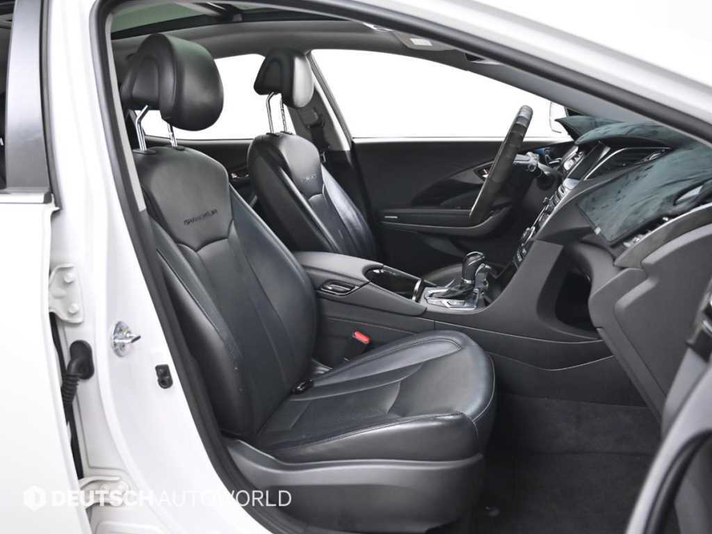 HYUNDAI Grandeur - Vista 10