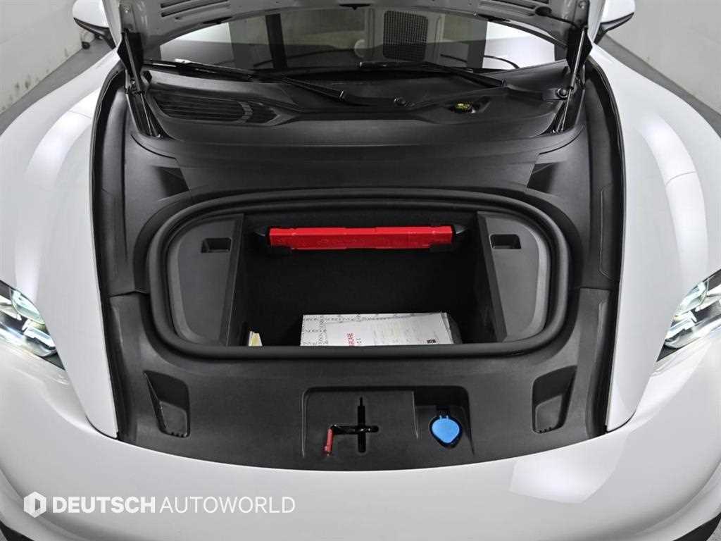 Porsche Taycan - Vista 6