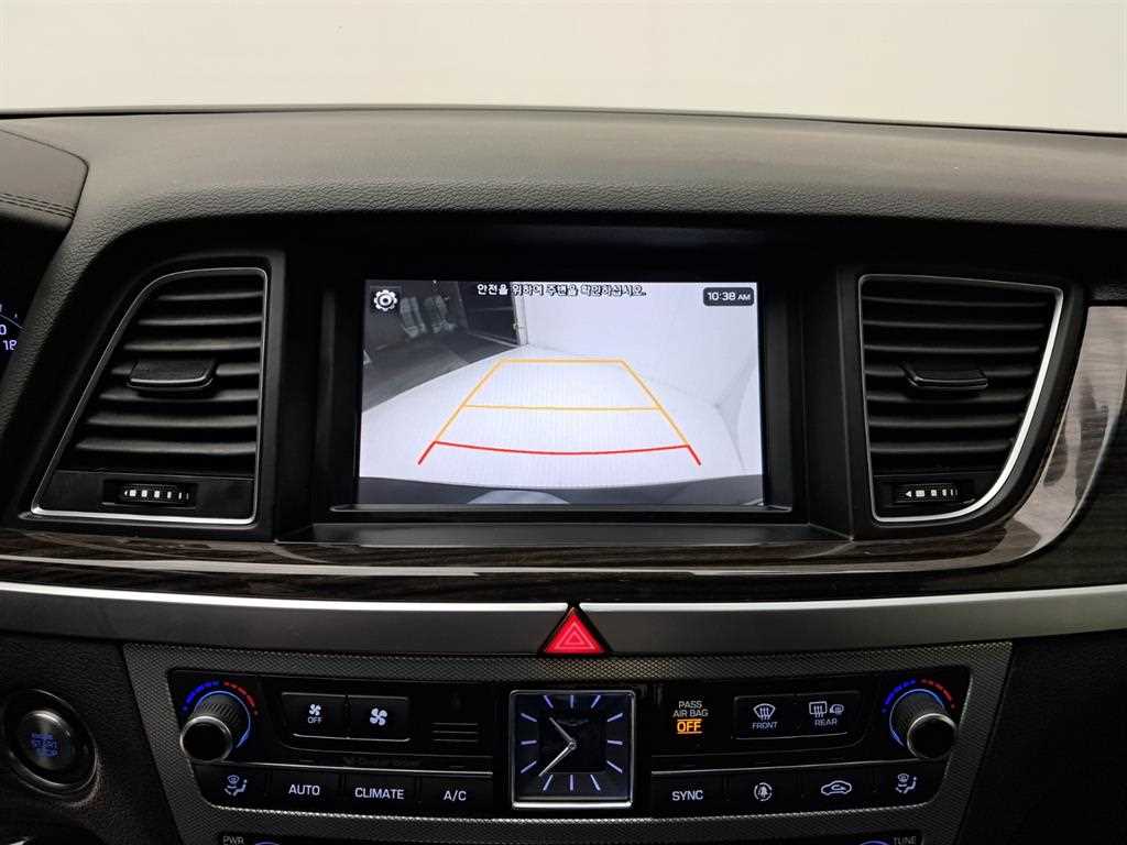 Genesis G80 - Vista 10