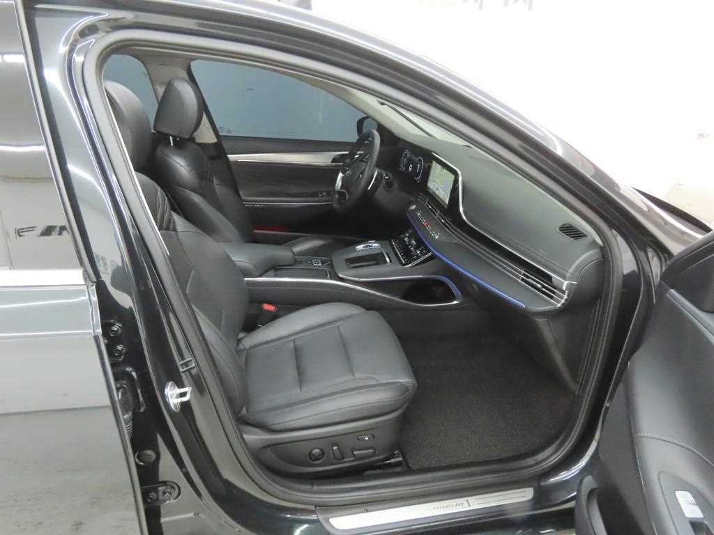 HYUNDAI Grandeur - Vista 8