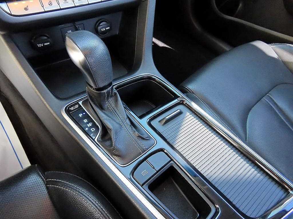 HYUNDAI Sonata - Vista 10