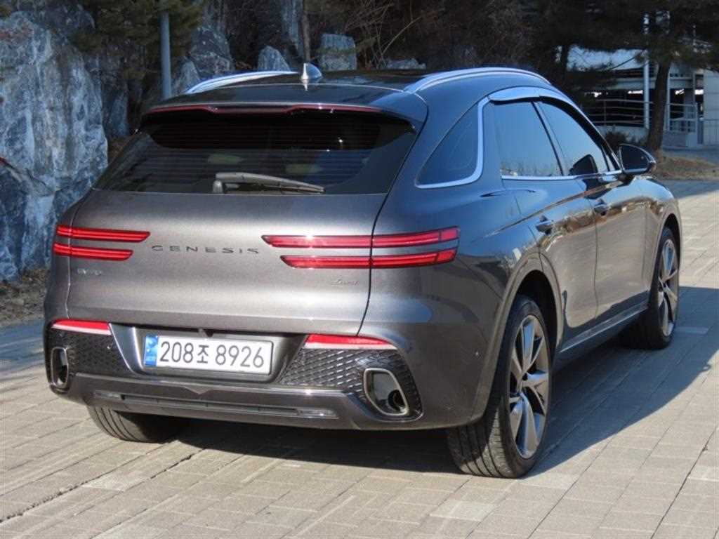 Genesis GV70 - Vista 3