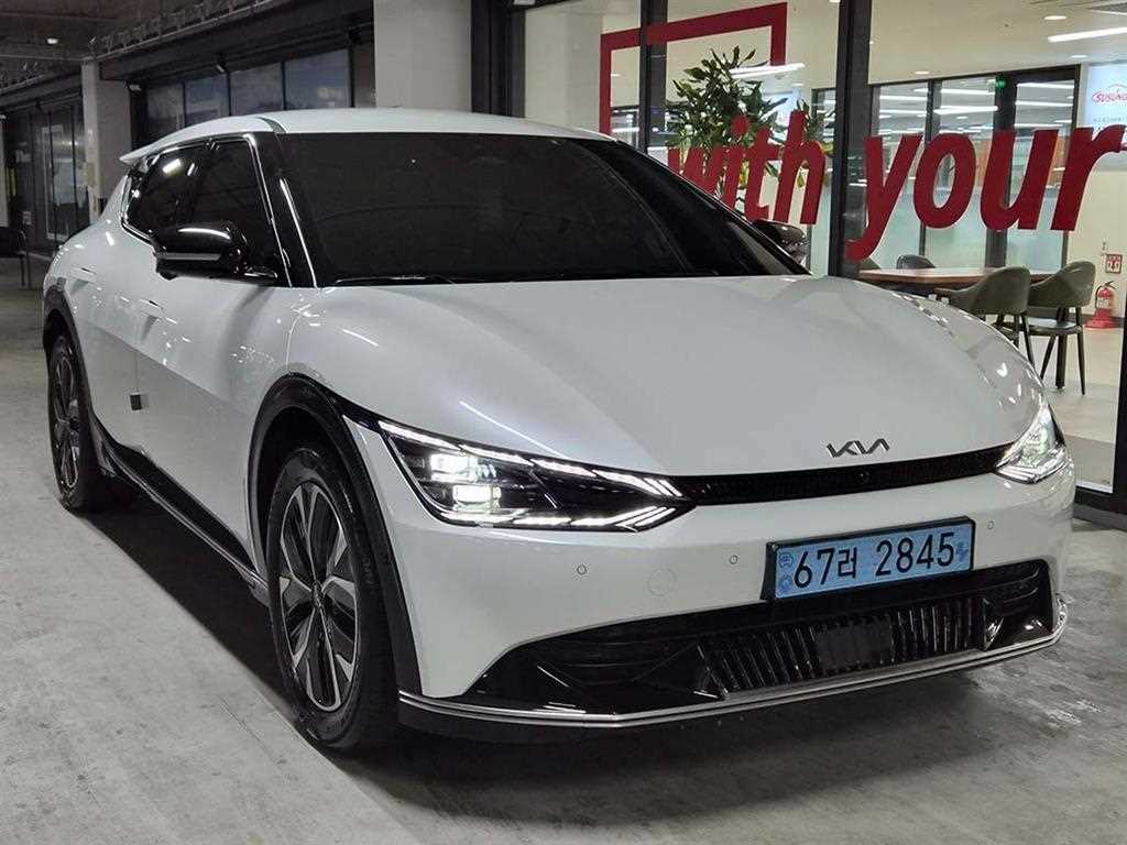 KIA EV6 2023 Blanco - Importación desde Corea - HF Imports Iquique - Foto 1