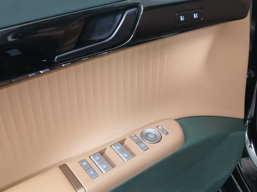 HYUNDAI Grandeur - Vista 11