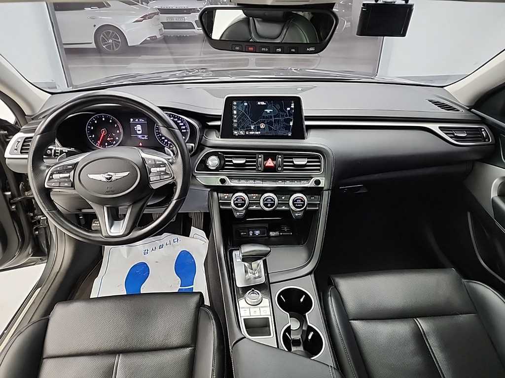 Genesis G70 - Vista 7
