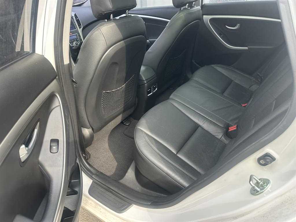 HYUNDAI i30 2014 Blanco - Importación desde Corea - HF Imports Iquique - Foto 15