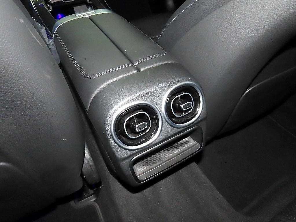 Mercedes Benz C Class 2022 Blanco - Importación desde Corea - HF Imports Iquique - Foto 16