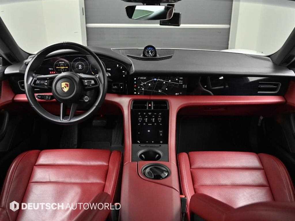 Porsche Taycan - Vista 7