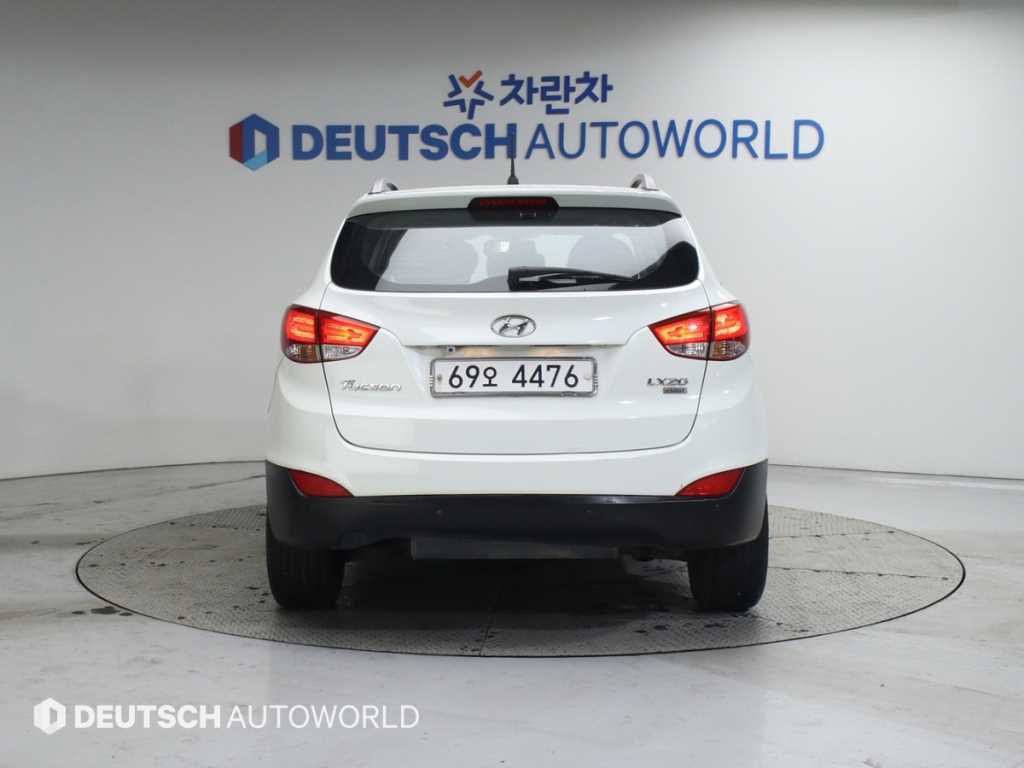 HYUNDAI Tucson - Vista 4