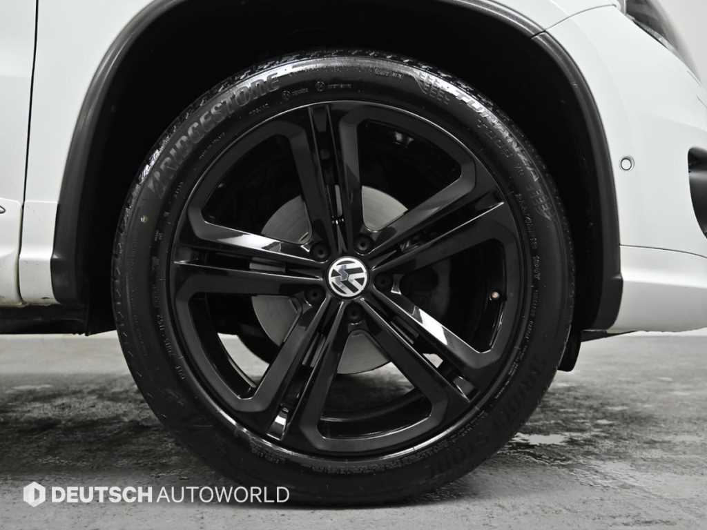 Volkswagen Tiguan - Vista 5