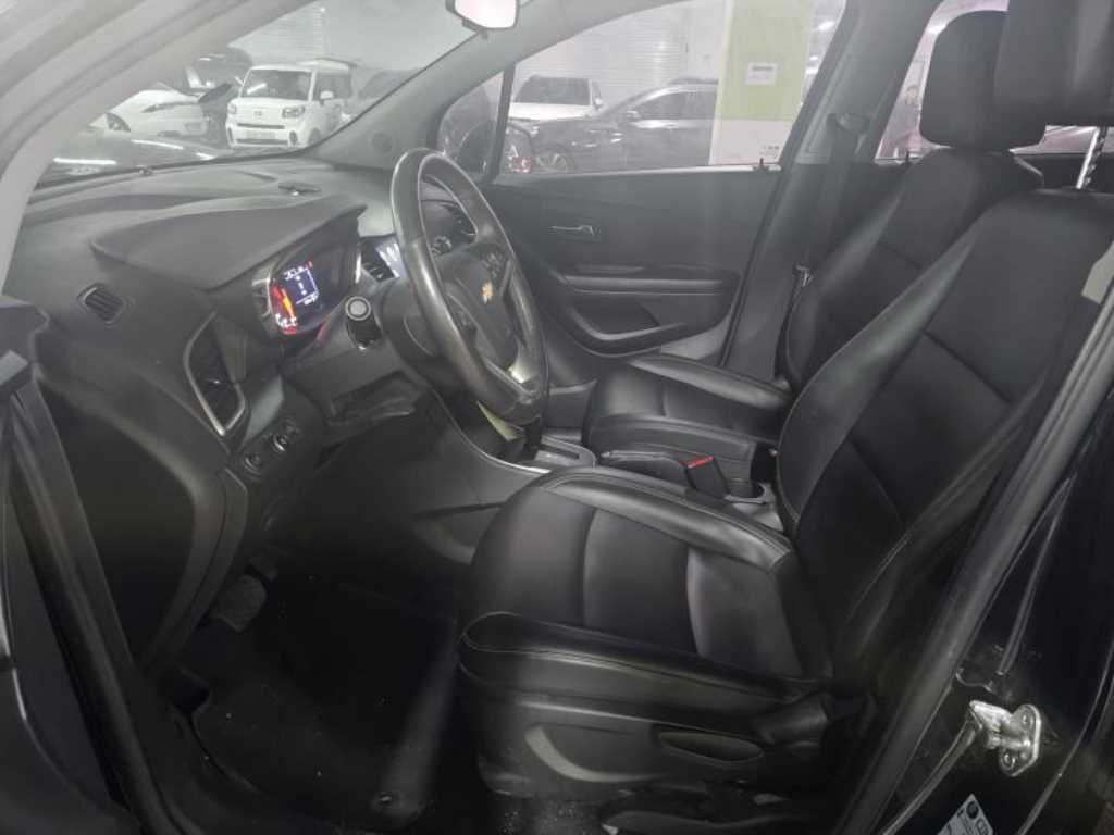 Chevrolet Trax - Vista 11