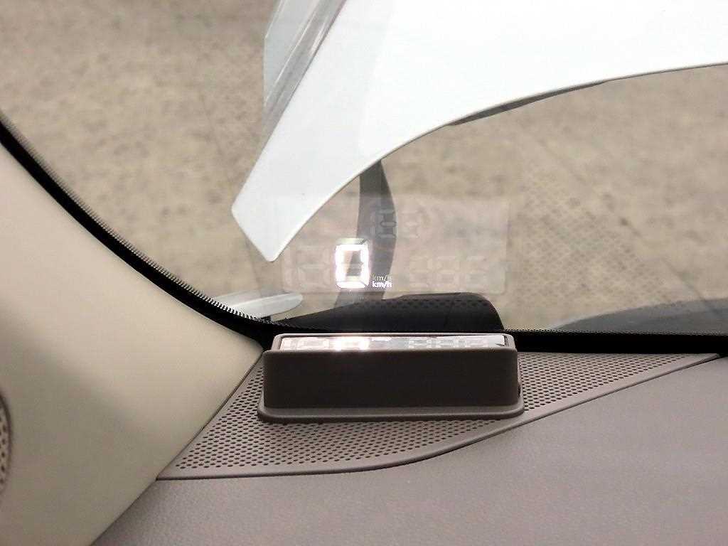 KIA Carnival - Vista 11