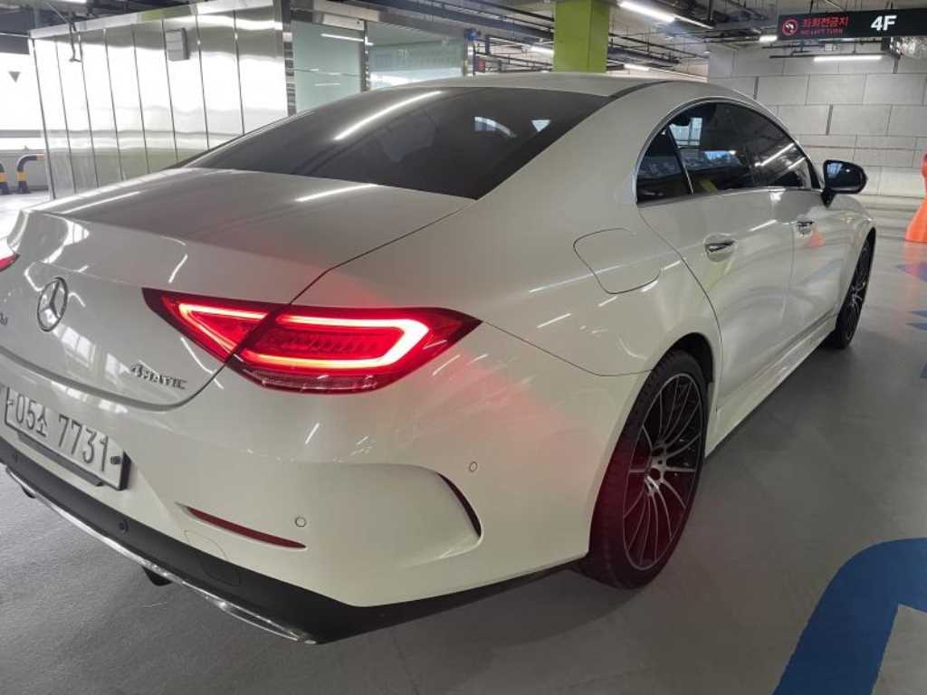 Mercedes Benz CLS Class - Vista 5