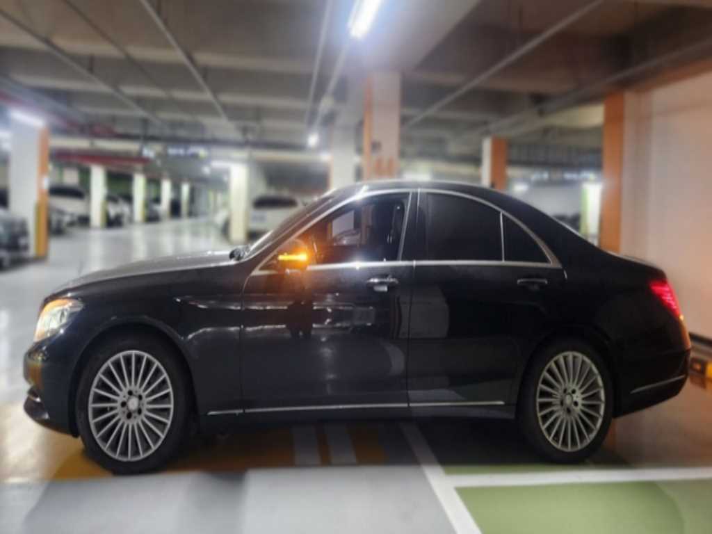Mercedes Benz S Class - Vista 3