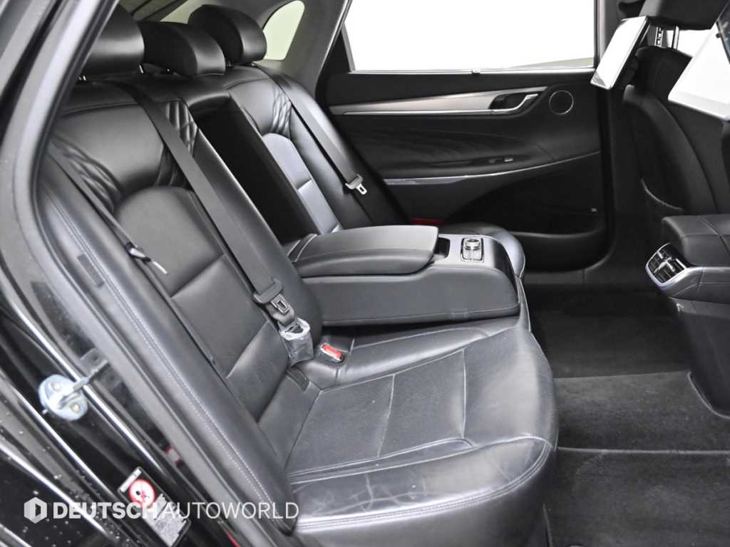 HYUNDAI Grandeur - Vista 12