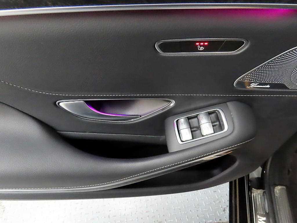 Mercedes Benz S Class - Vista 12