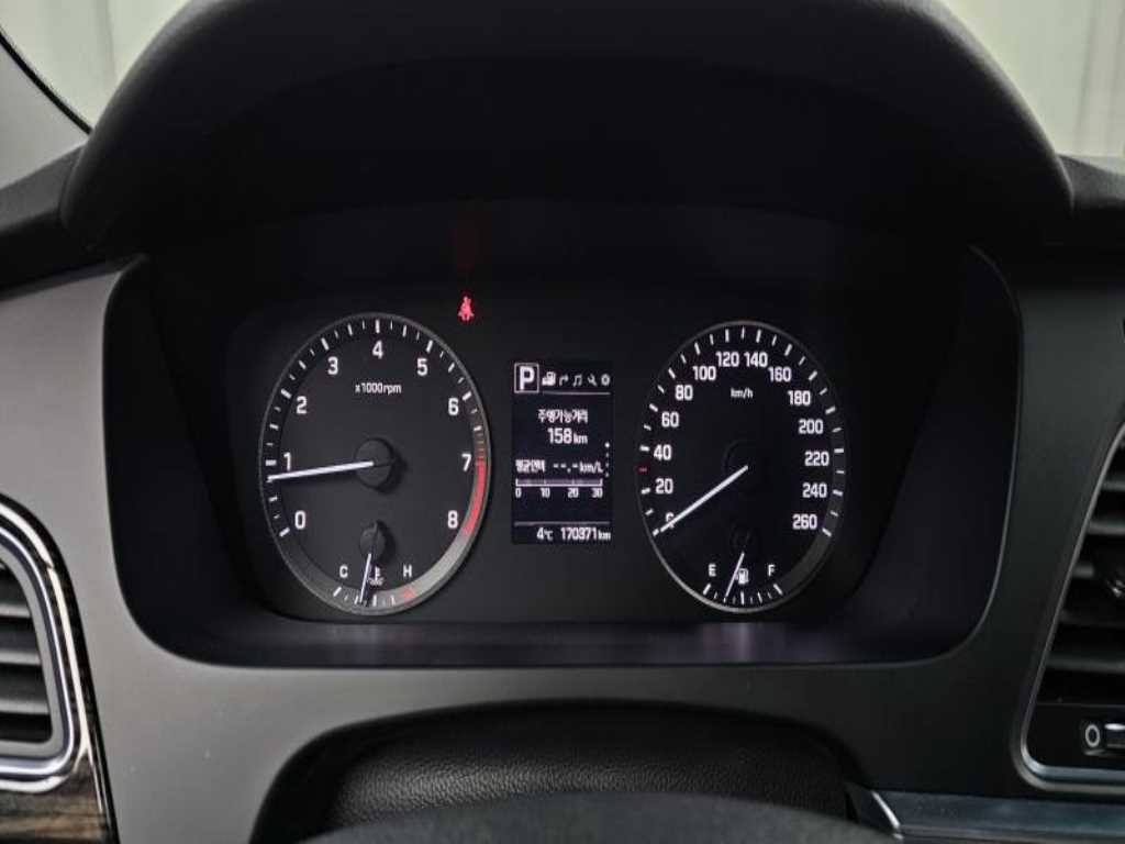 HYUNDAI Sonata - Vista 8