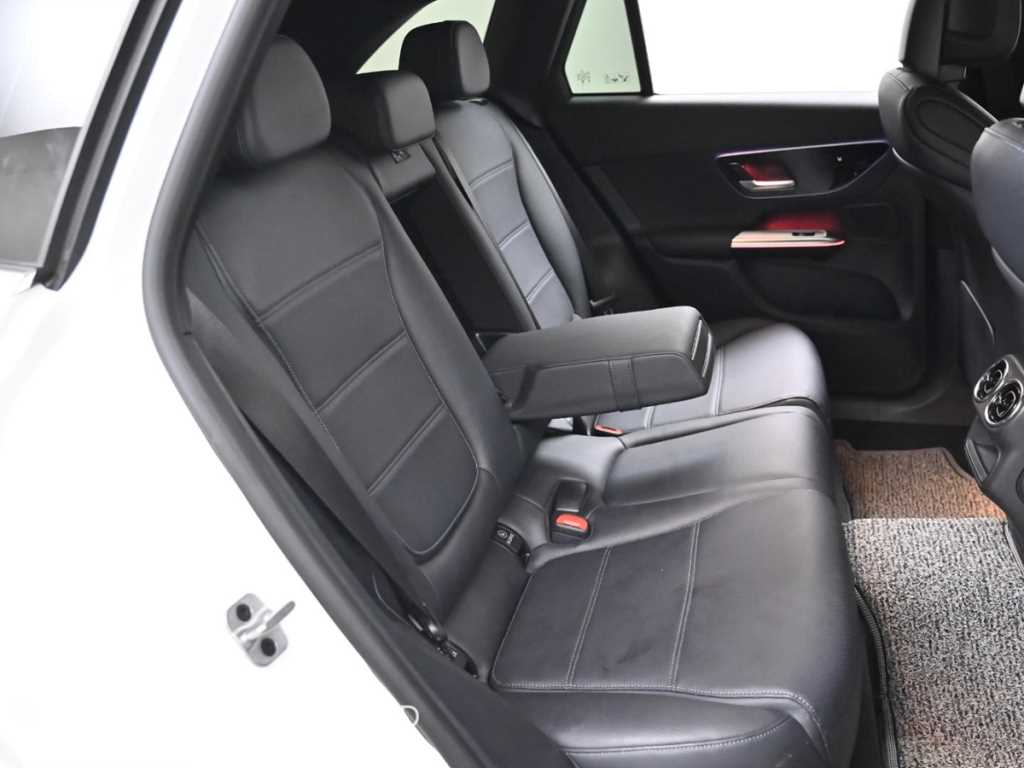 Mercedes Benz GLC Class - Vista 12