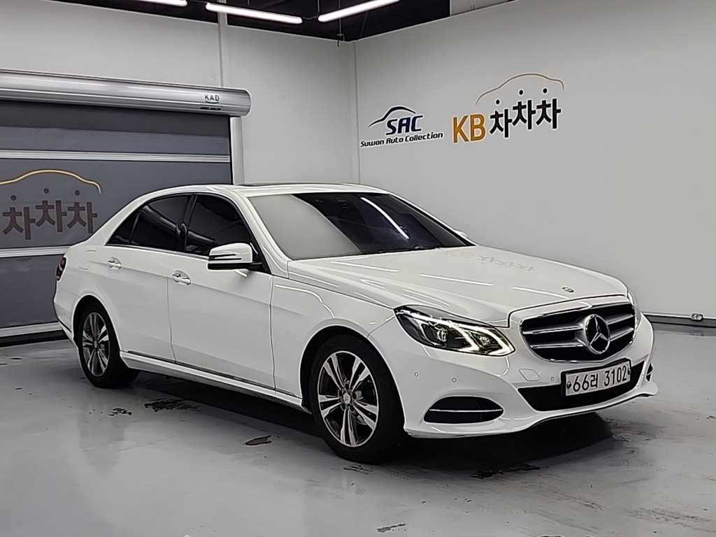 Mercedes Benz E class - Vista 4