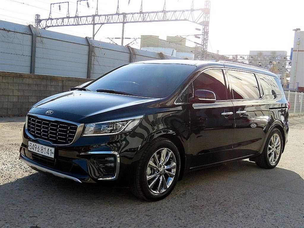 KIA Carnival - Vista 2