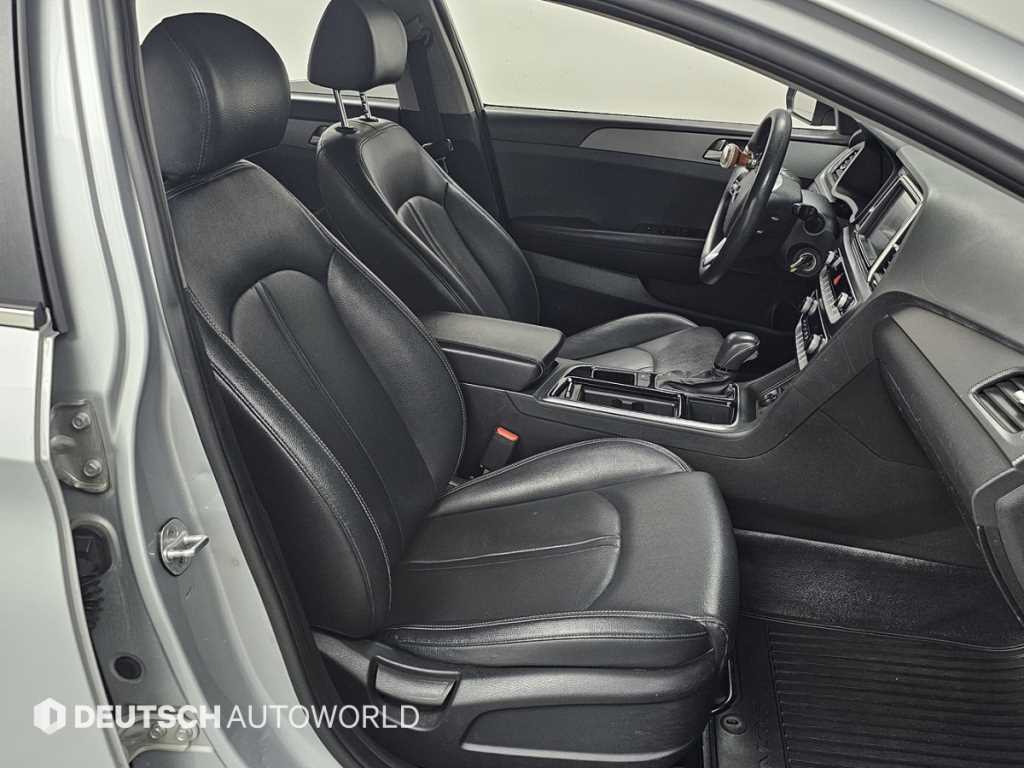 HYUNDAI Sonata - Vista 10