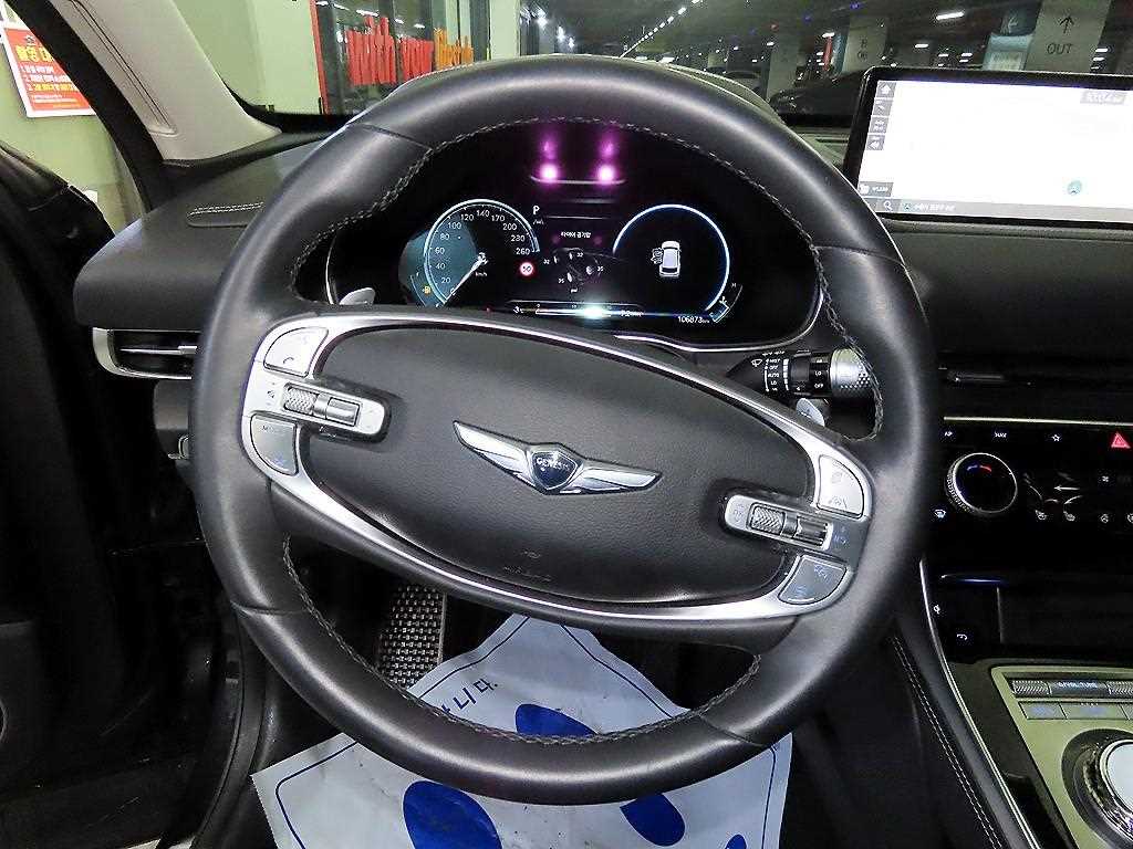 Genesis GV80 - Vista 8