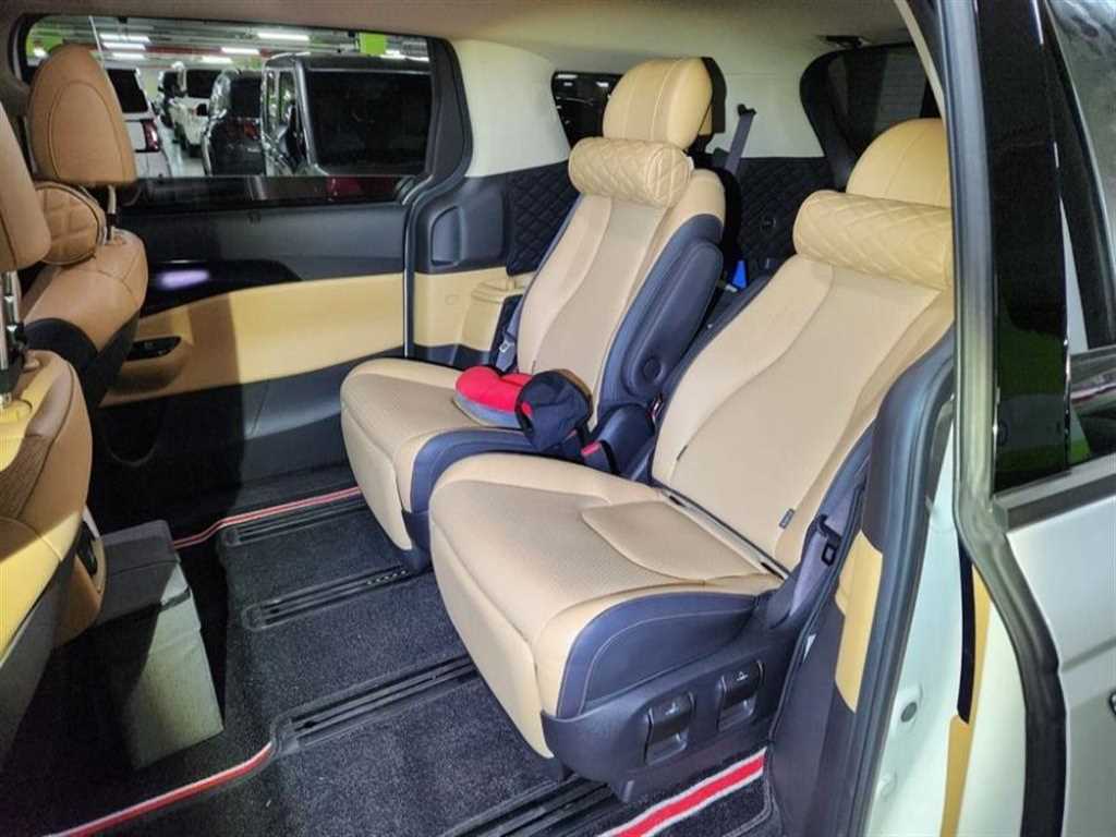 KIA Carnival - Vista 5