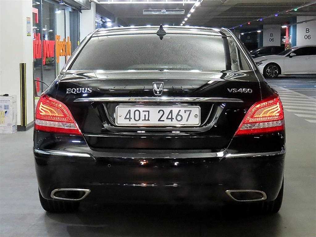 HYUNDAI Equus - Vista 5