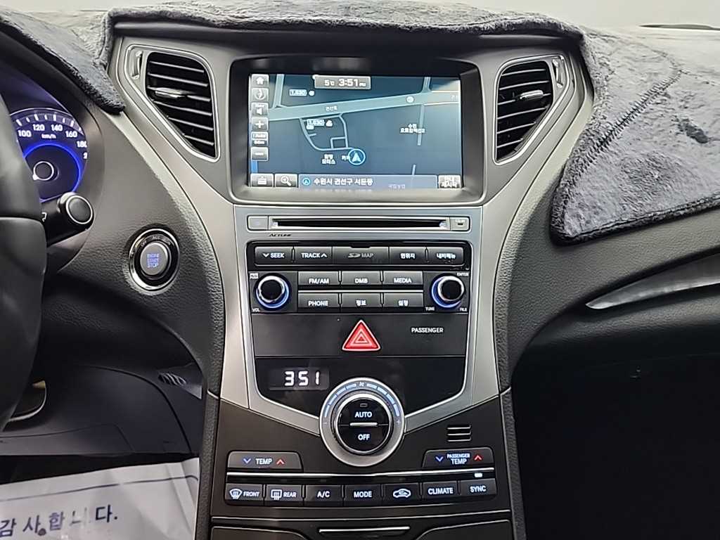 HYUNDAI Grandeur - Vista 10