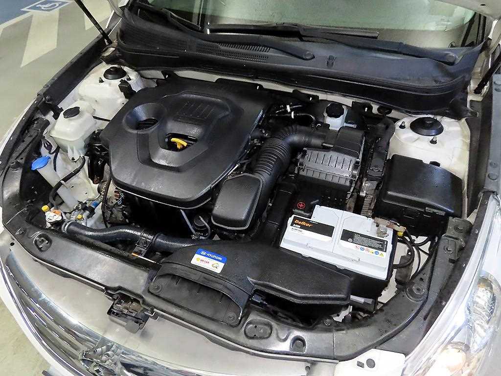 HYUNDAI Sonata 2013 Blanco - Importación desde Corea - HF Imports Iquique - Foto 19