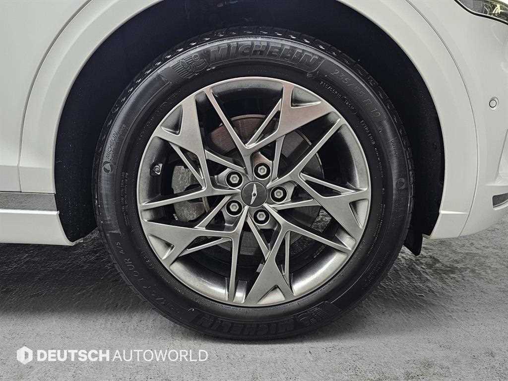 Genesis GV70 - Vista 5