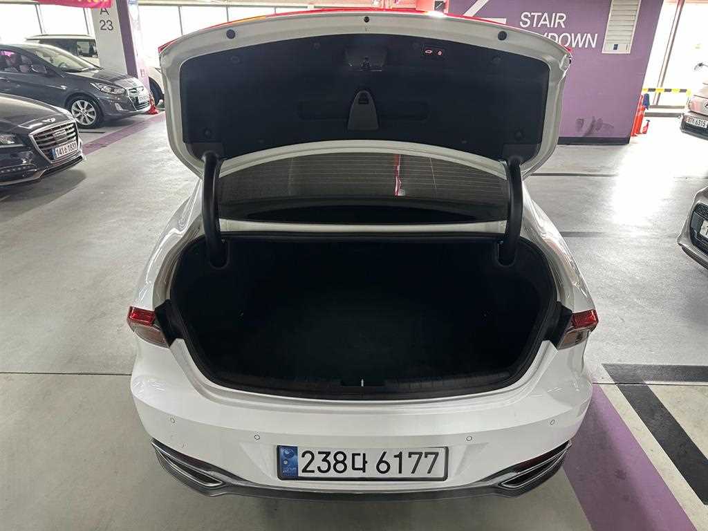 HYUNDAI Grandeur 2022 Blanco - Importación desde Corea - HF Imports Iquique - Foto 19