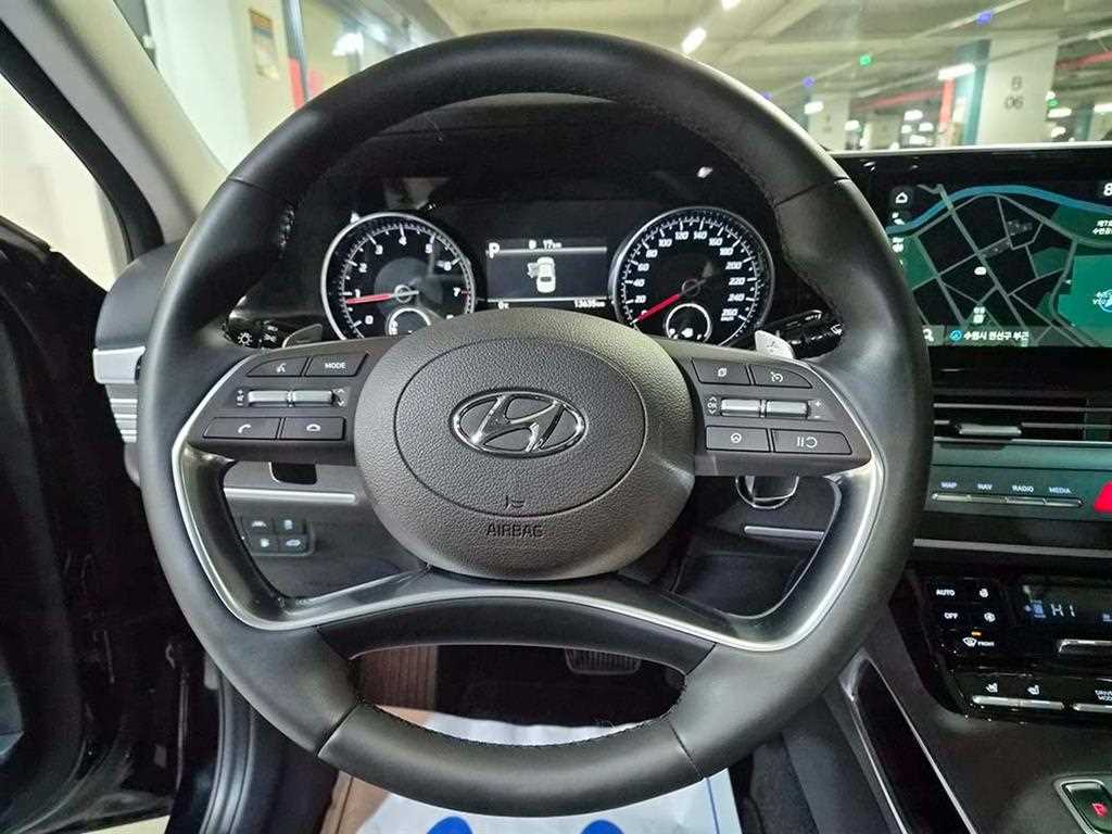 HYUNDAI Grandeur - Vista 8