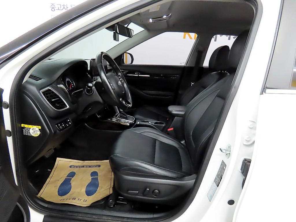 KIA Seltos - Vista 5