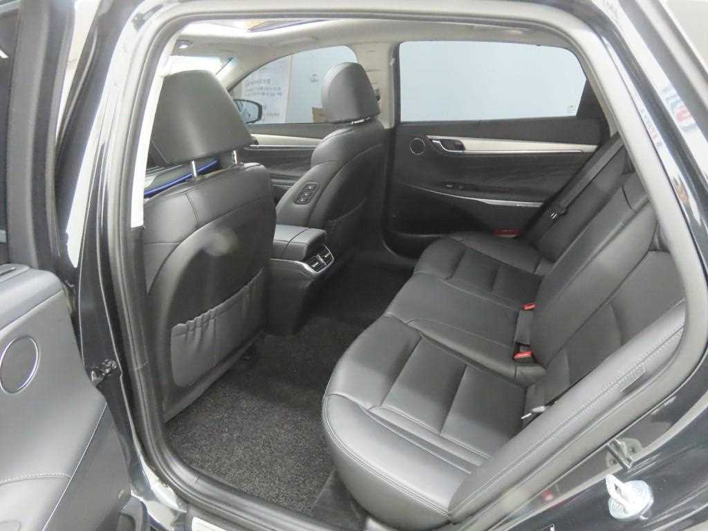 HYUNDAI Grandeur - Vista 6