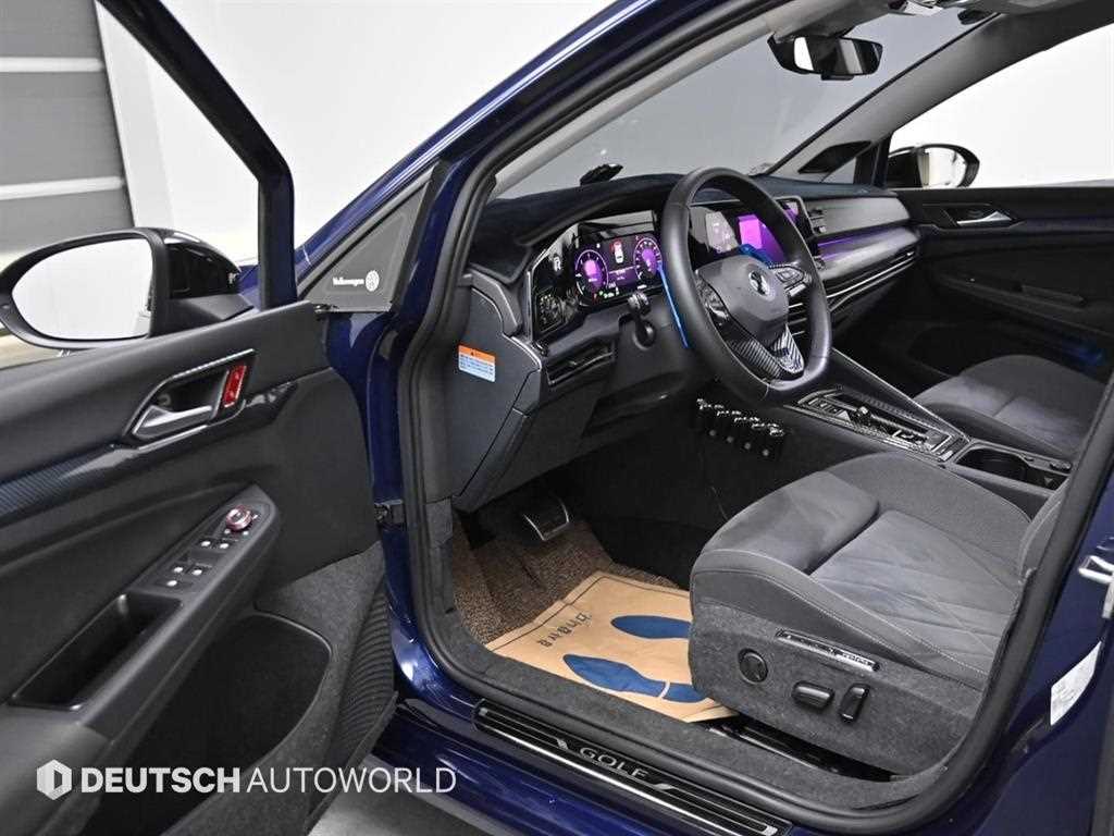 Volkswagen Golf - Vista 11