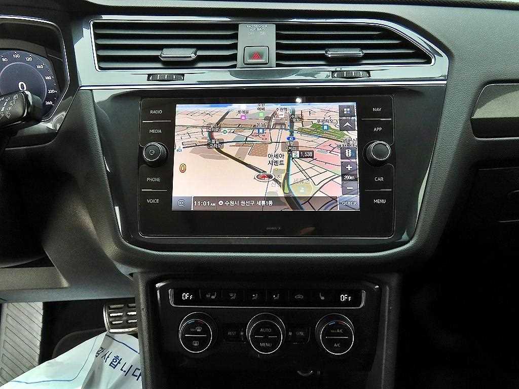 Volkswagen Tiguan - Vista 12