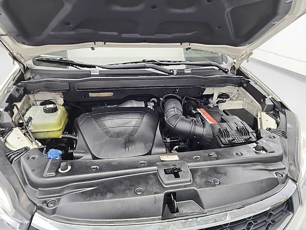 Ssangyong Korando - Vista 5