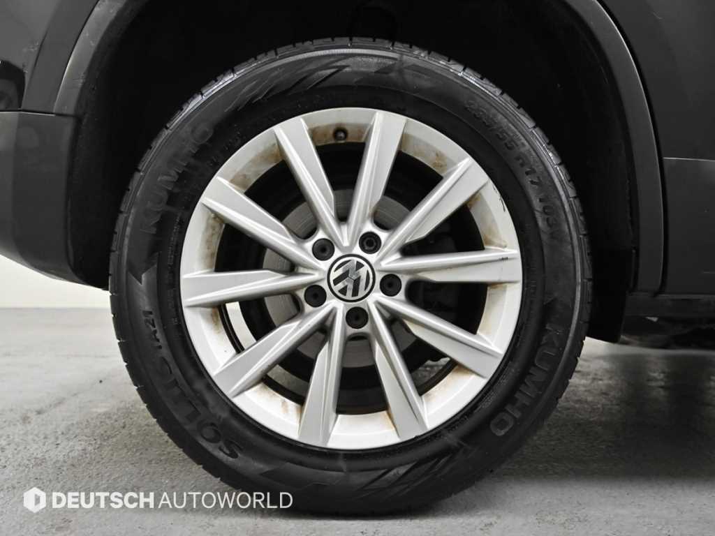 Volkswagen Tiguan - Vista 5