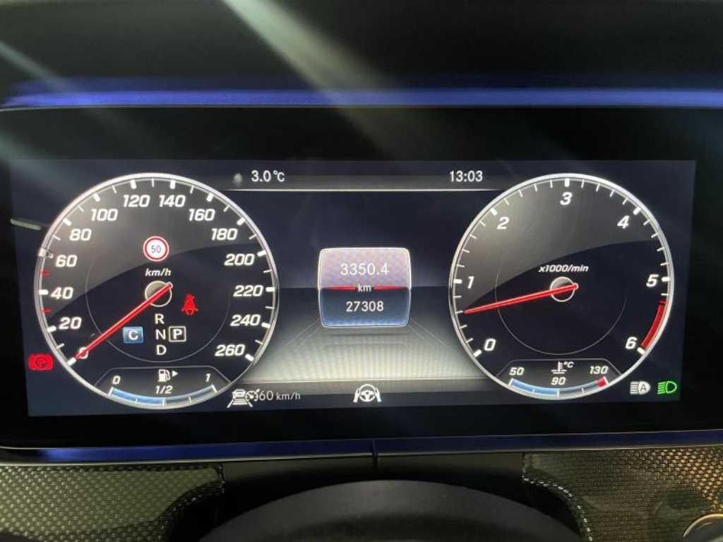 Mercedes Benz CLS Class - Vista 6