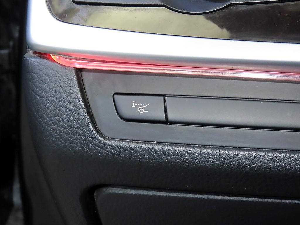 BMW 5 Series 2012 Negro - Importación desde Corea - HF Imports Iquique - Foto 15