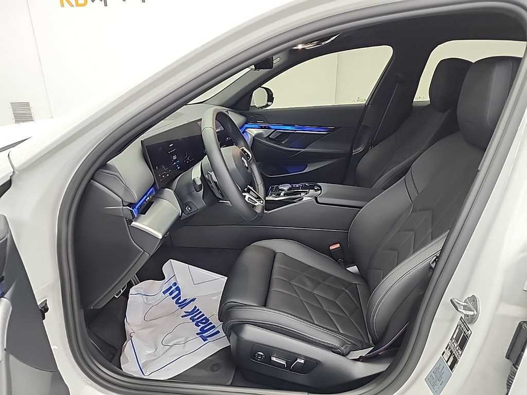 BMW 5 Series - Vista 11