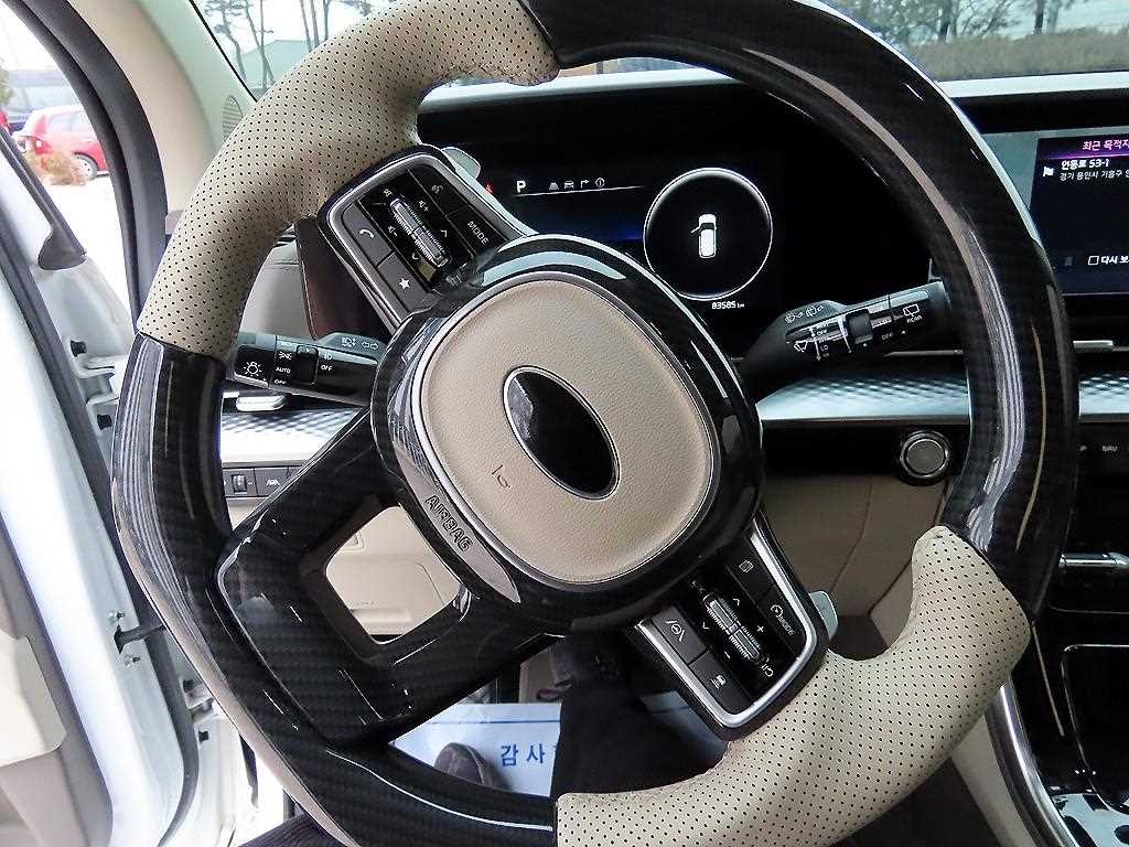 KIA Carnival - Vista 9