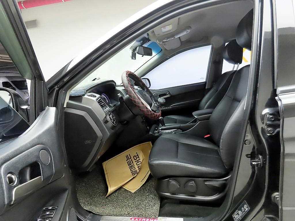 Ssangyong Korando 2017 Negro - Importación desde Corea - HF Imports Iquique - Foto 13