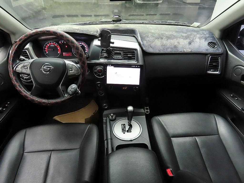 Ssangyong Korando - Vista 8