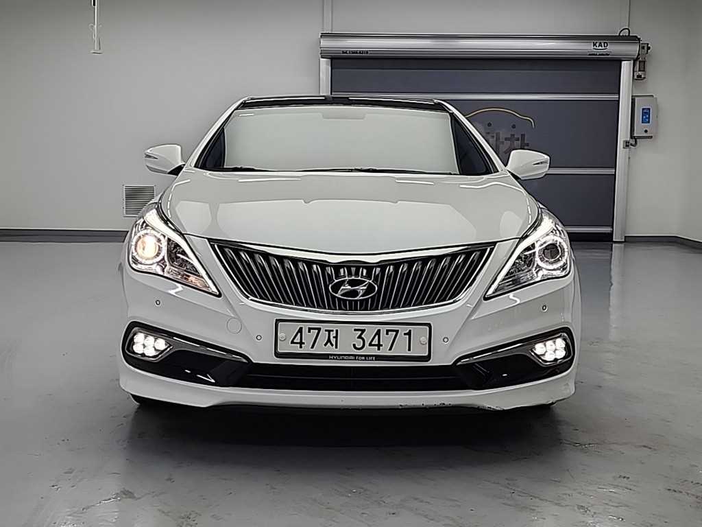 HYUNDAI Grandeur - Vista 2