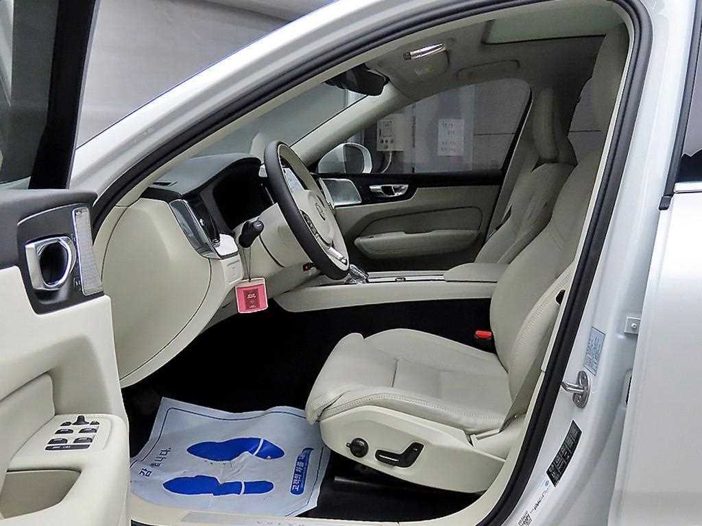 Volvo XC60 - Vista 5