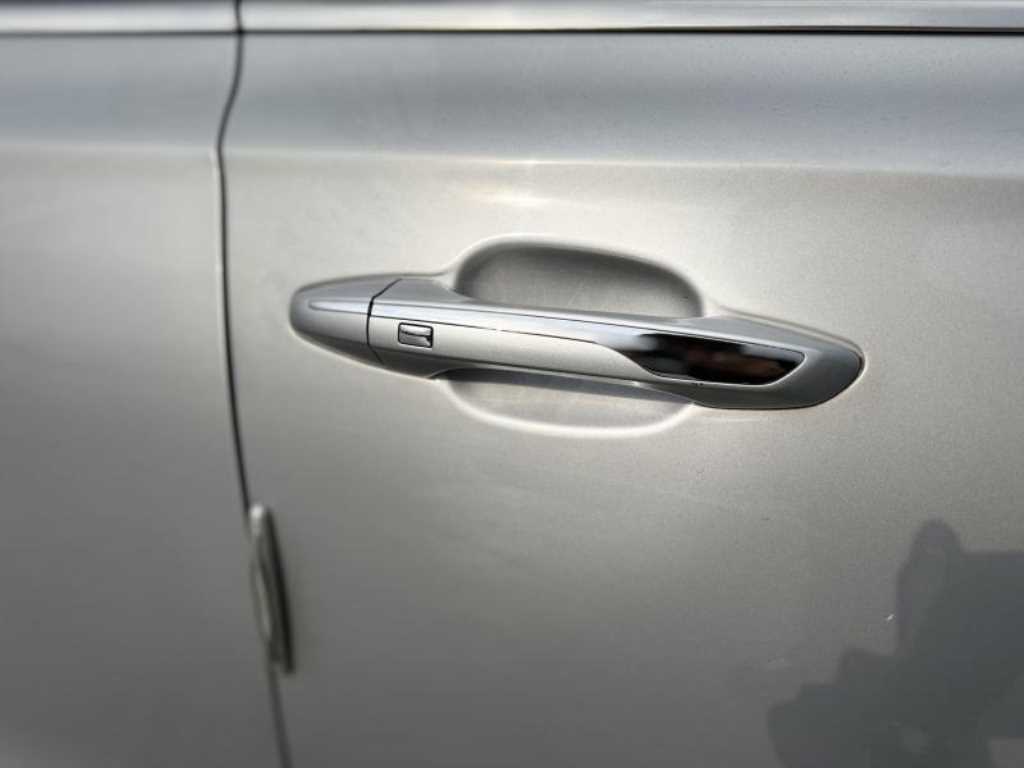 HYUNDAI Grandeur - Vista 5