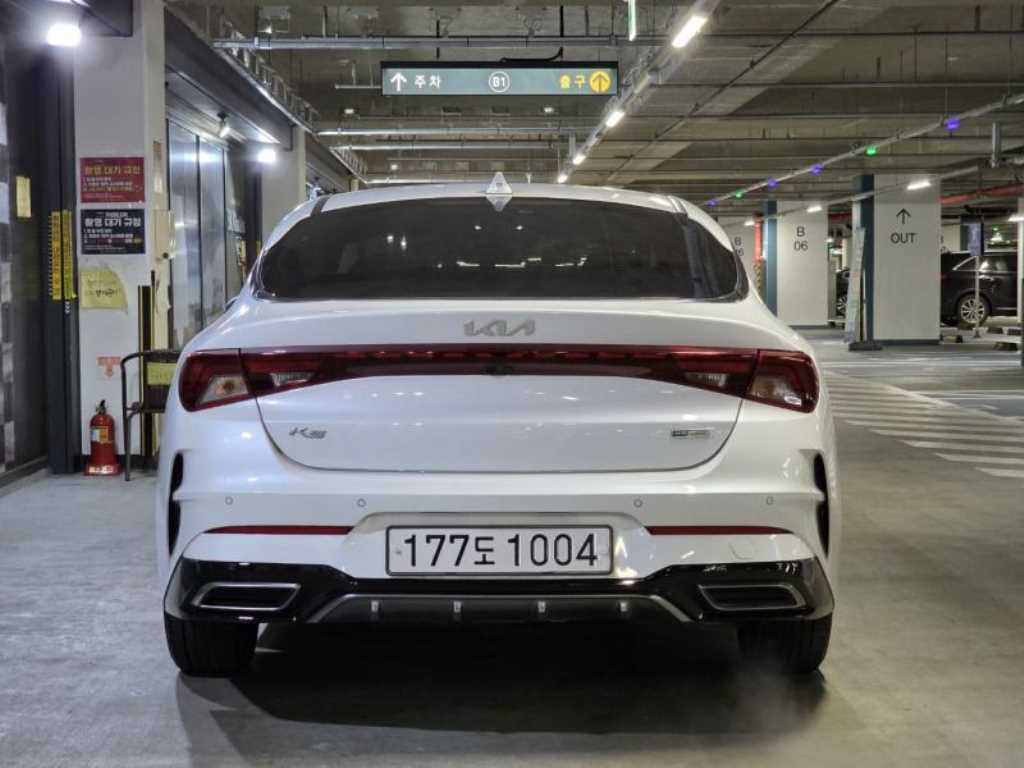 KIA K5 - Vista 5
